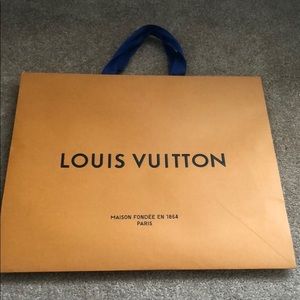 Large LV shopping bag 💼 ❤️